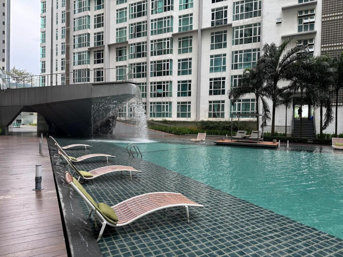 Complete Facility With Mrt, Kl And Pool View Pangsapuri Kuala Lumpur