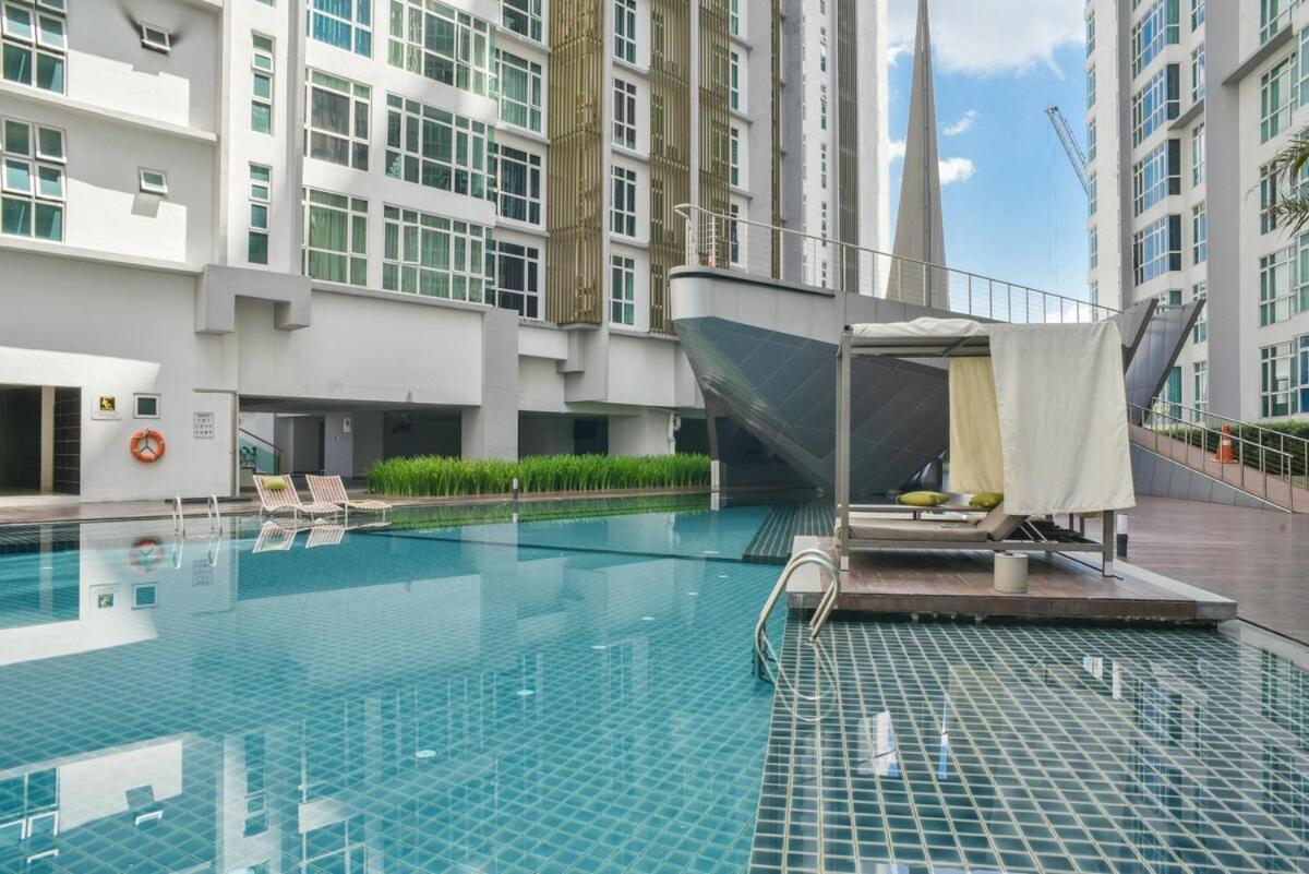 Pangsapuri Complete Facility With Mrt, Kl And Pool View Kuala Lumpur