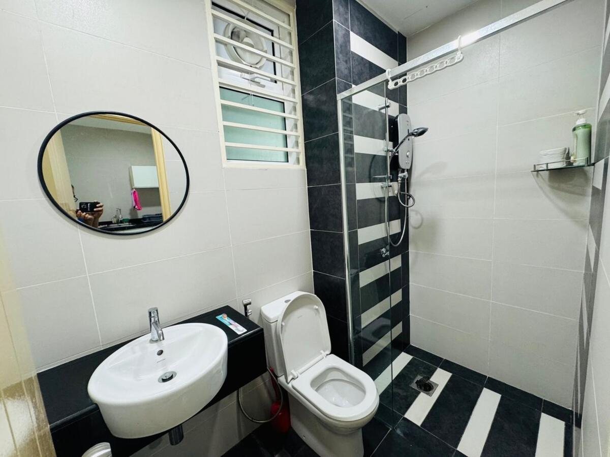 Complete Facility With Mrt, Kl And Pool View Pangsapuri Kuala Lumpur