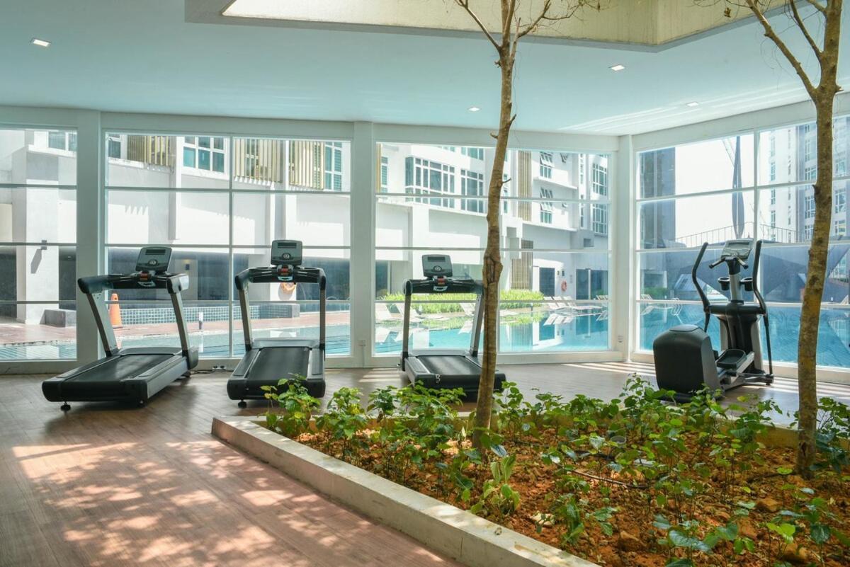 Complete Facility With Mrt, Kl And Pool View Pangsapuri