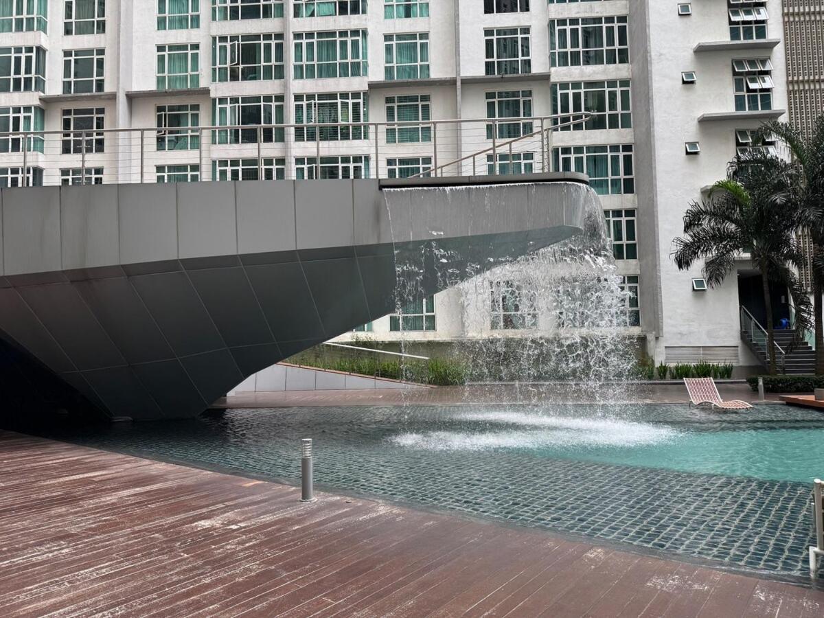 Complete Facility With Mrt, Kl And Pool View