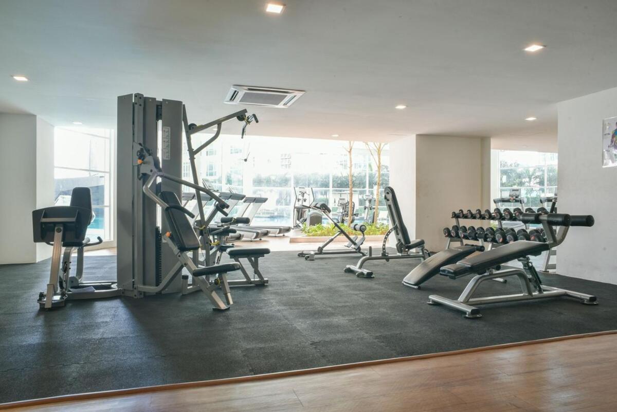 Complete Facility With Mrt, Kl And Pool View *