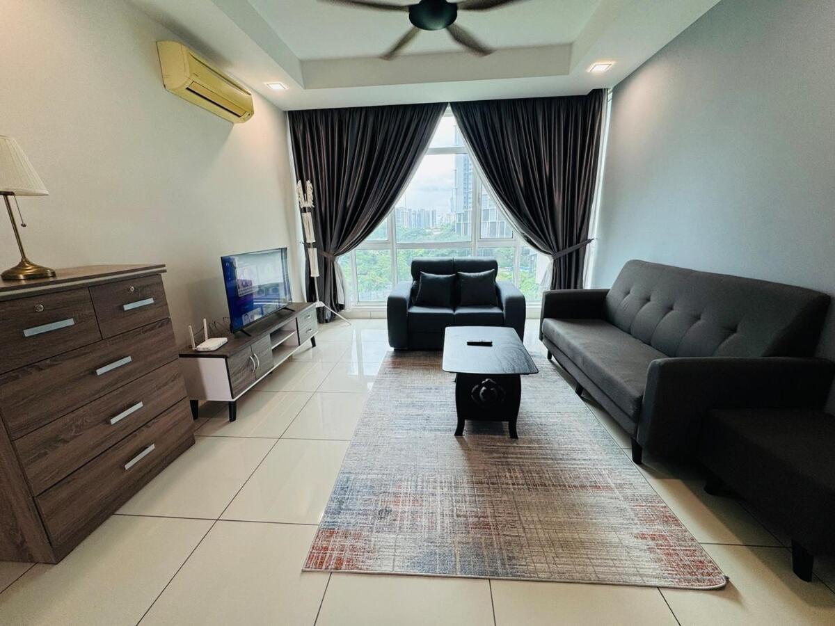 Complete Facility With Mrt, Kl And Pool View Pangsapuri Kuala Lumpur