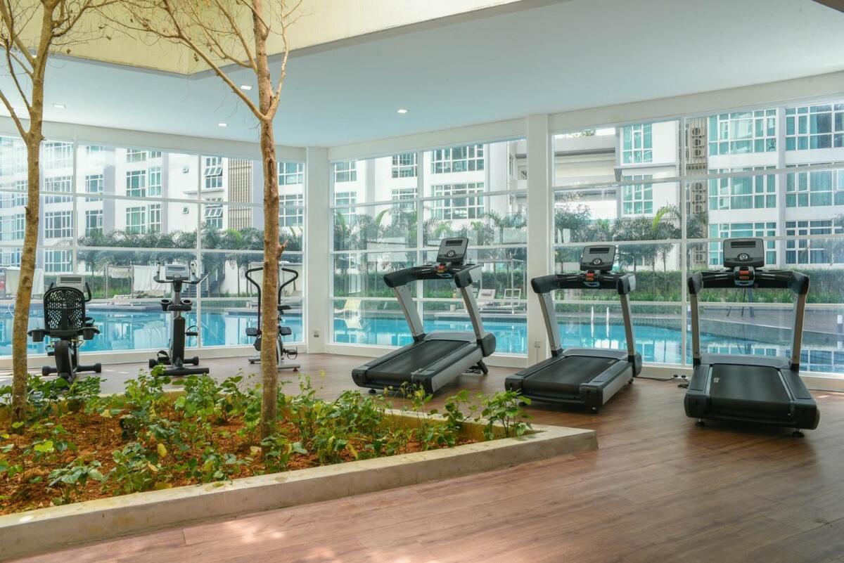 Pangsapuri Complete Facility With Mrt, Kl And Pool View Kuala Lumpur
