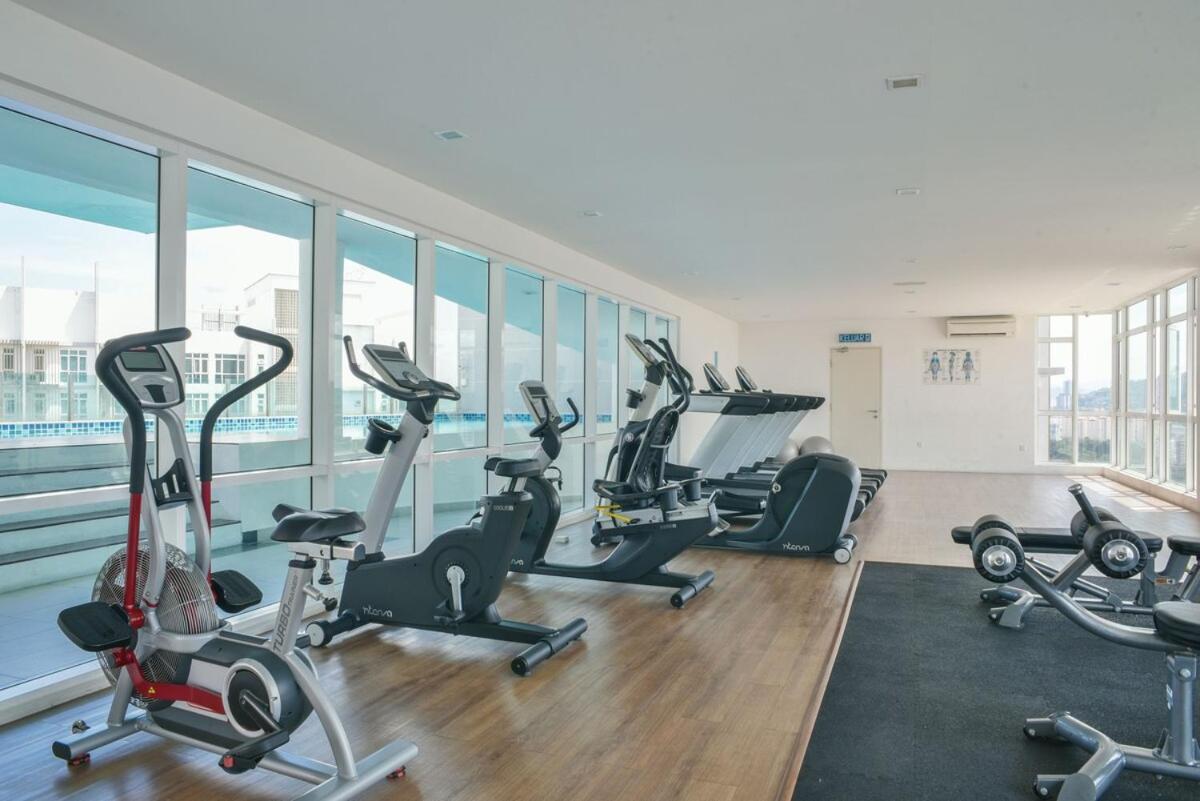 Complete Facility With Mrt, Kl And Pool View * Kuala Lumpur